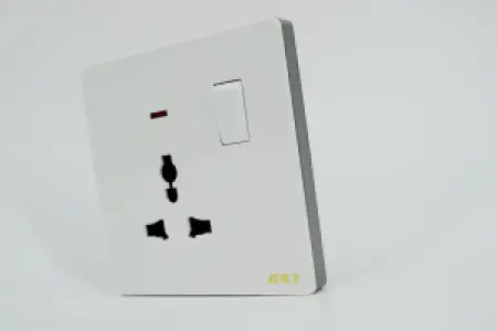 AKT 13A*1 Switched Socket with Indicator