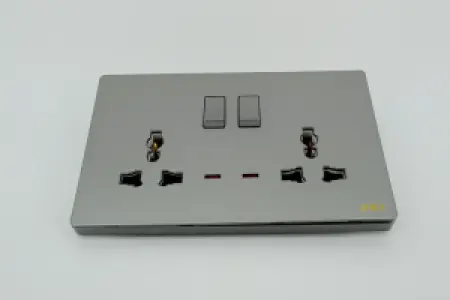 AKT 13A*2 Switched Socket via Indicator
