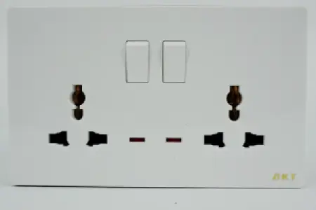 AKT 13A*2 Switched Socket via Indicator