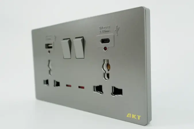 AKT 13A*2 Switched Socket via Indicator&via USB&TypeC