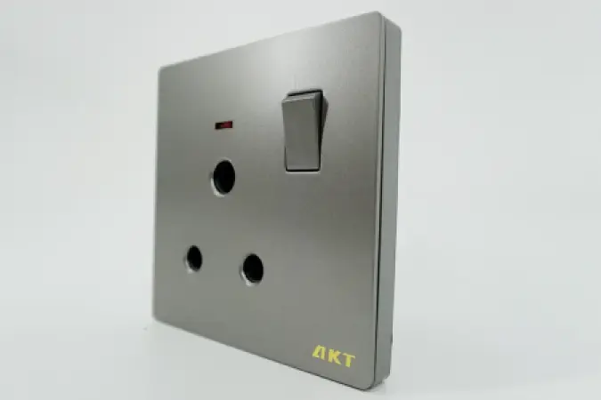 AKT 15A Switched Socket via Indicator