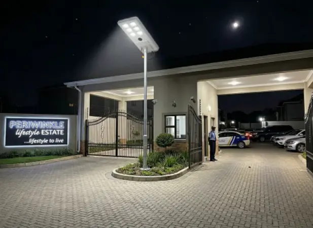 AKT LED Solar Street Light 400W – 4800Lm (Model AKT-LD21006-6T-400W)