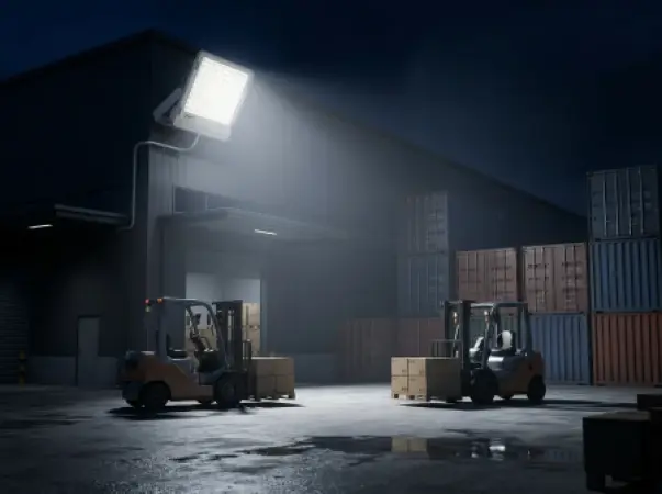 AKT 100W LED 泛光灯 IP66 防水 9000流明